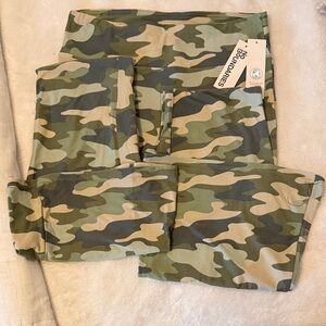 No Boundaries Green Camo Leggings